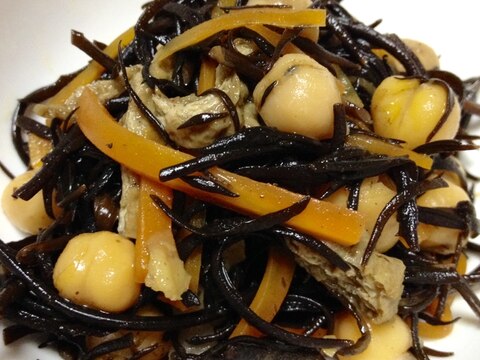 ひよこ豆がホクホク*ひじき煮